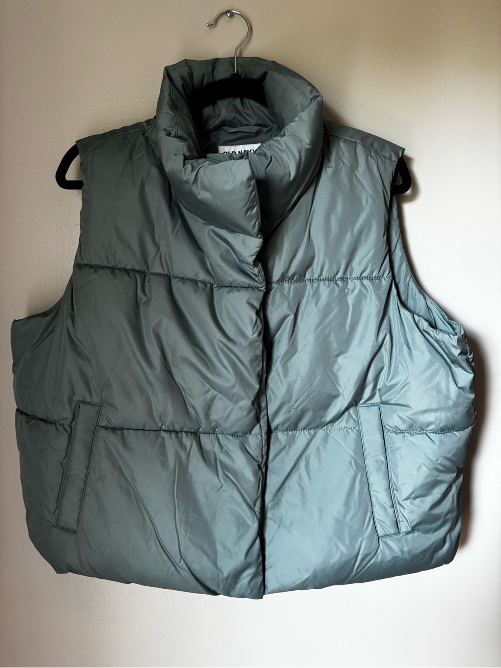 Old Navy Light Sage Quilted Puffer Vest